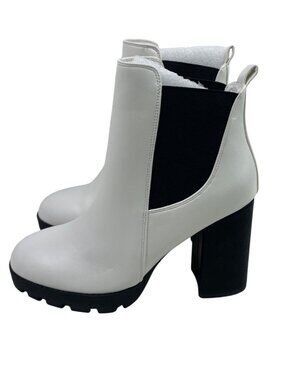 Mia Women’s Boots 7.5 Medium Gwyn Chelsea Platform Zip Ankle White Faux Leather